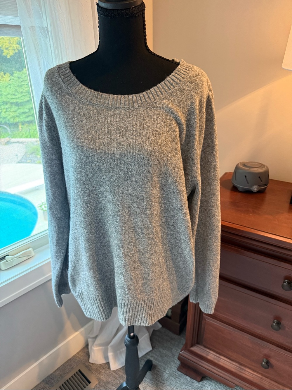 Market & Spruce Heather Gray Scoop Neck Sweater